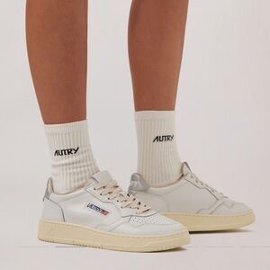 🟣 BOGO! NWT! Men's Medalist Low Sneakers Size42